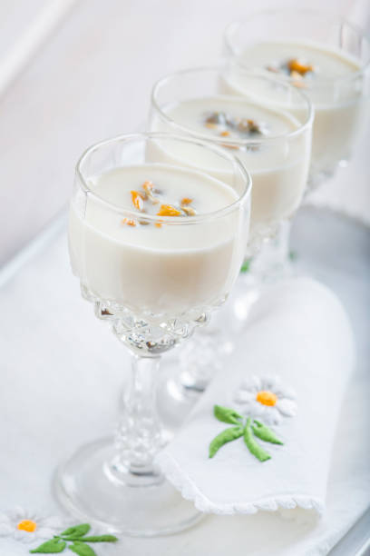istock White asparagus creamy soup with cockles 922146626