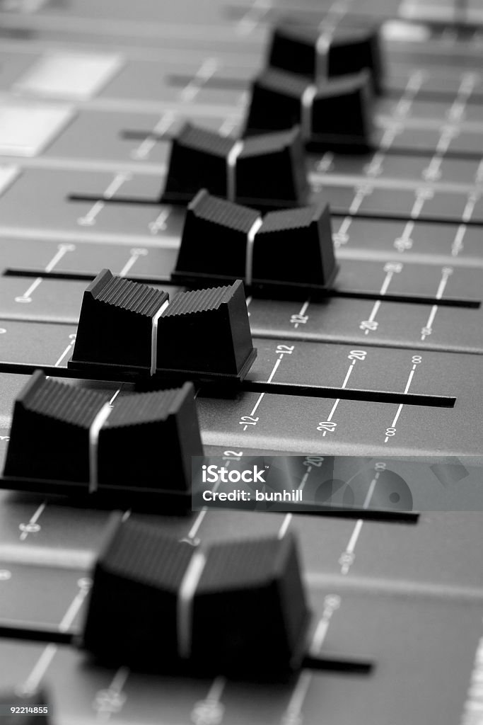 console de mixagem de áudio - Foto de stock de Barulho royalty-free