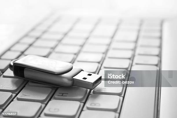 Conceito De Negócio - Fotografias de stock e mais imagens de Cabo USB - Cabo USB, Computador, Computador Pessoal