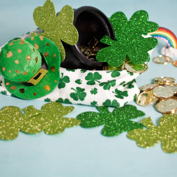 istock Saint Patrick's Day, good luck shamrock, clover 922218374