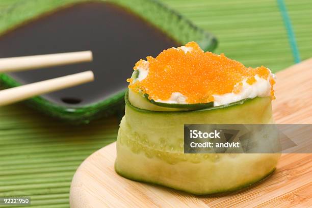 Sushi Japonés Foto de stock y más banco de imágenes de Alimento - Alimento, Aperitivo - Plato de comida, Arroz - Comida básica