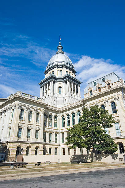 istock State Capitol of Illinois 92226530