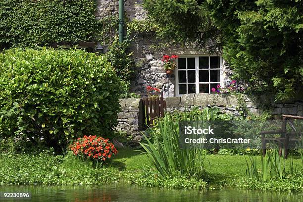 Angielski Country Garden - zdjęcia stockowe i więcej obrazów Anglia - Anglia, Bez ludzi, Fotografika