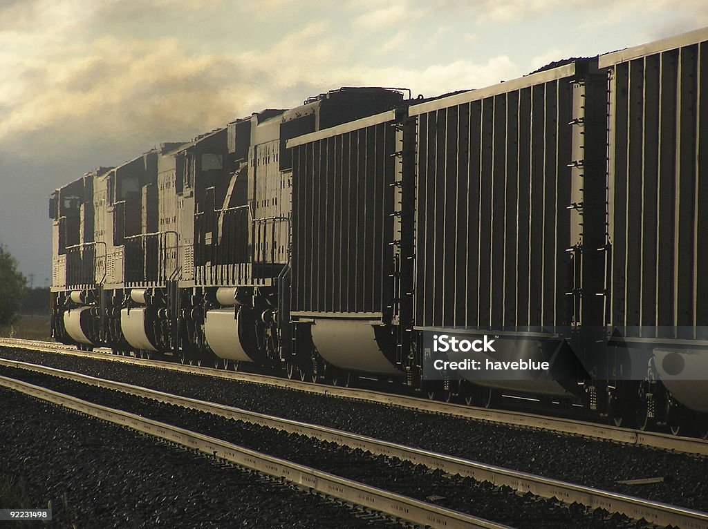 Diesel trens transportando - Foto de stock de Carro royalty-free