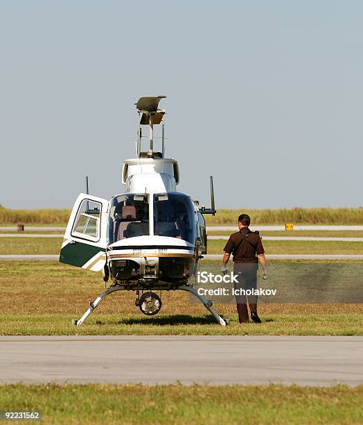 Helikopter Policji - zdjęcia stockowe i więcej obrazów Policja - Policja, Samolot, Dorosły