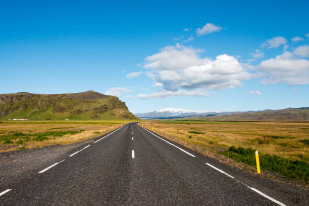 istock Country road in Iceland 922318334