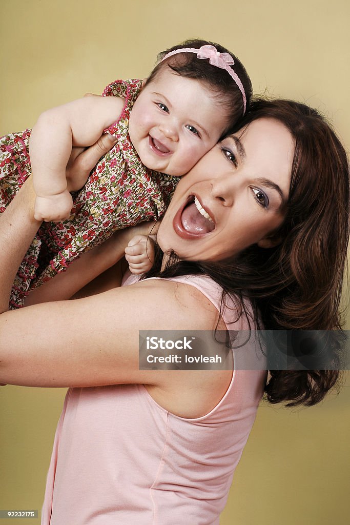 Весело с Mum - Стоковые фото Младенец роялти-фри