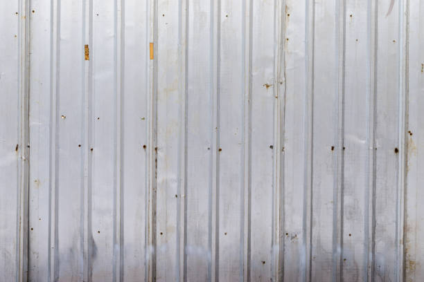 istock Old rusty zinc wall, rusty zinc barn wall 922338450