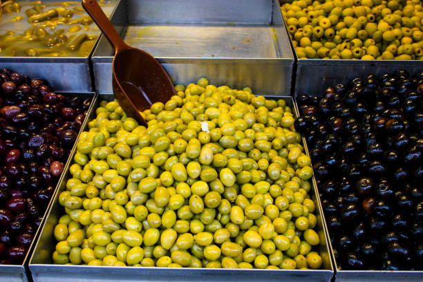 istock Mahane Yehuda Market 922340946