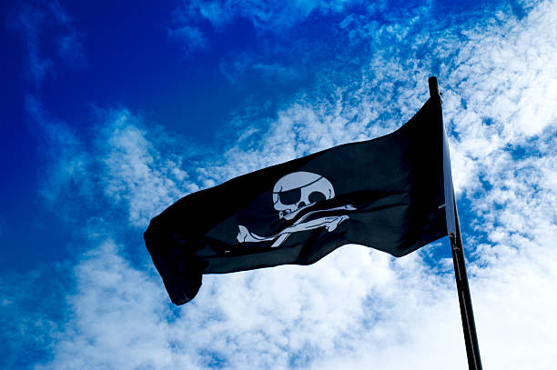 istock A_Pirate Skull and Cross Bones Flag 92235212