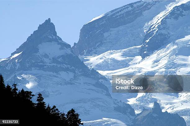 Kaskadygóra Mount Rainier Glacier 2 - zdjęcia stockowe i więcej obrazów Góra Mount Rainier - Góra Mount Rainier, Mgła, Bez ludzi