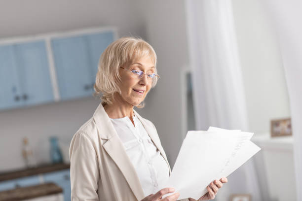 istock Nice mature businesswoman getting information 922376962