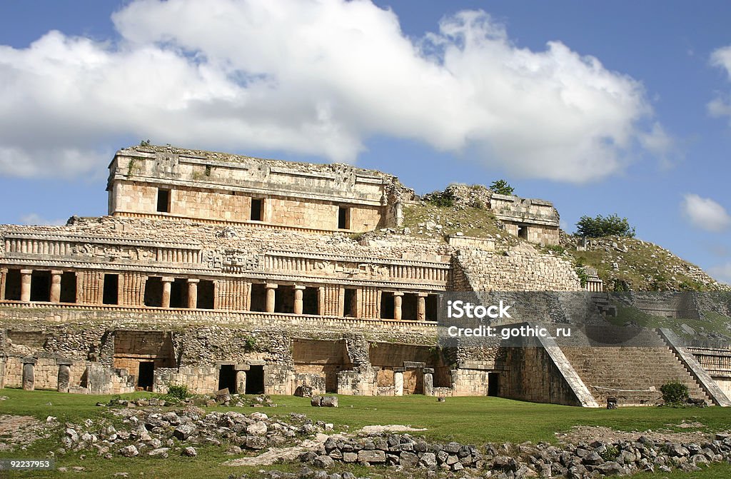 Antiguas ruinas maya - Foto de stock de Anticuado libre de derechos