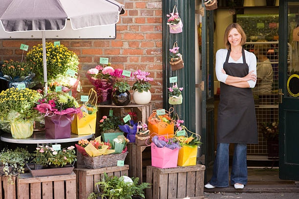 istock Woman working at flower shop 92240010