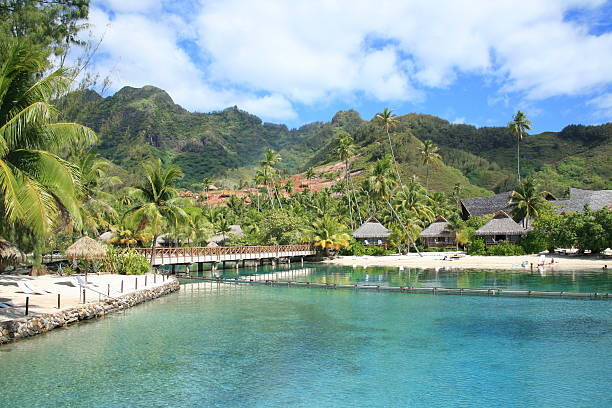 istock Waterfront Bungalows in the South Pacific - Moorea, French Polynesia 92240226