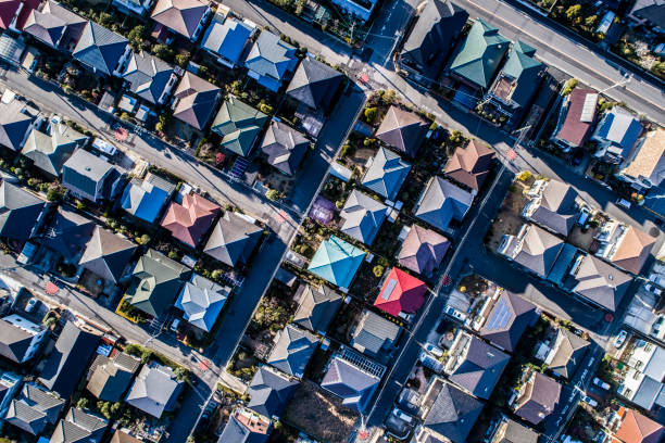 istock Viewpoint of drone in residential area. 922404038