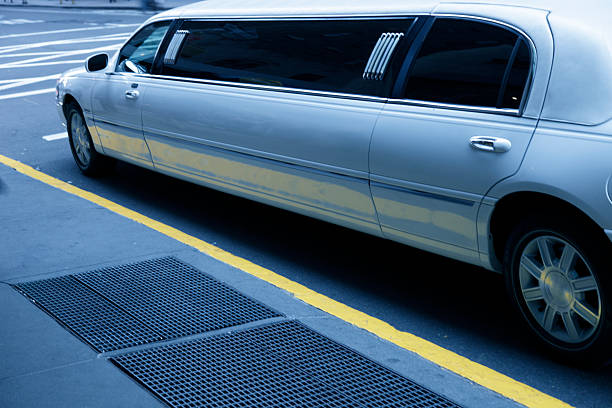 istock long limousine at new york streets 92240925