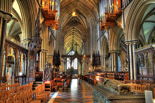 istock The magnificently ornate Choir at Worcester Cathedral, England 92241206