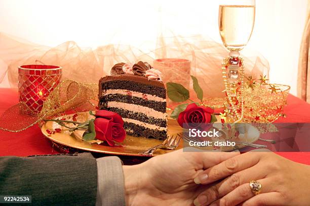 Feiertagsromantik Stockfoto und mehr Bilder von Dating - Dating, Dessert, Eleganz
