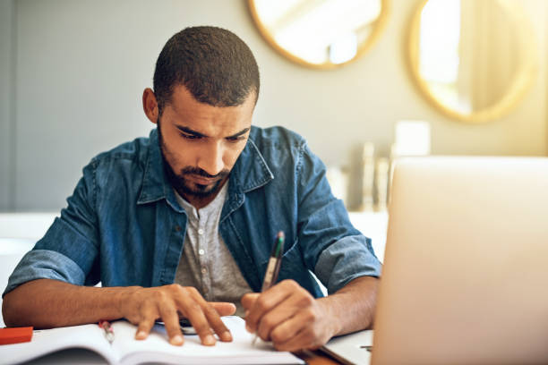 istock I have to make note of everything I do 922433998