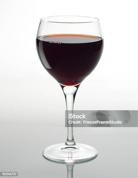 유리컵 레드 와인 0명에 대한 스톡 사진 및 기타 이미지 - 0명, 고풍스런, 다양