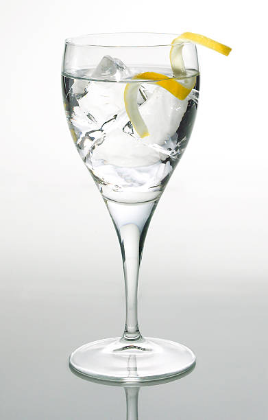 istock Glass of sparkling water 92245779