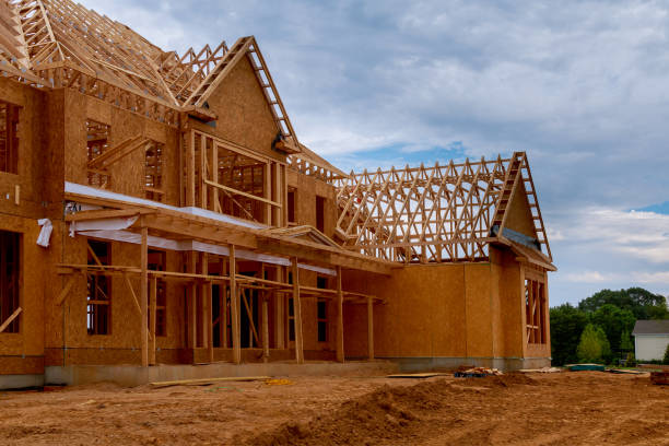 istock New house framework of house under beam construction 922460404
