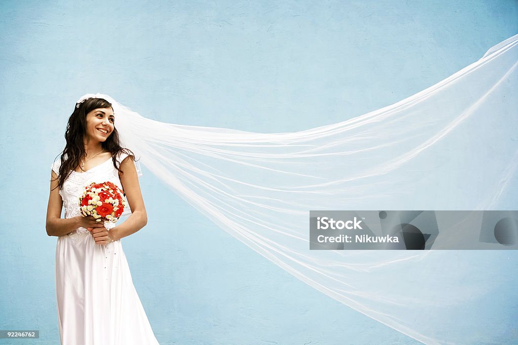 Noiva com um buquê de casamento - Foto de stock de Adulto royalty-free