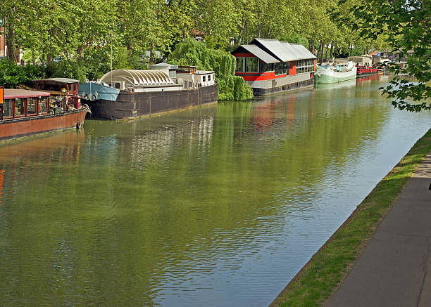 istock Barges on the canal in which people live 92248081