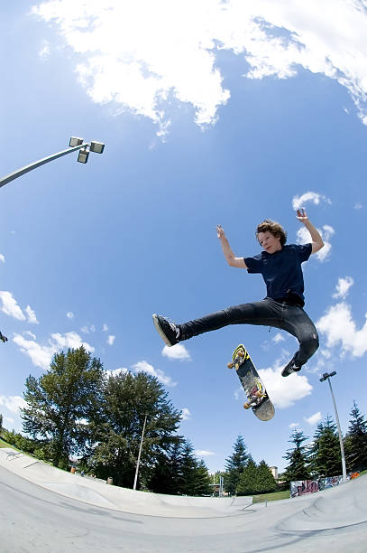 istock Action Sports - Kickflip 92248756