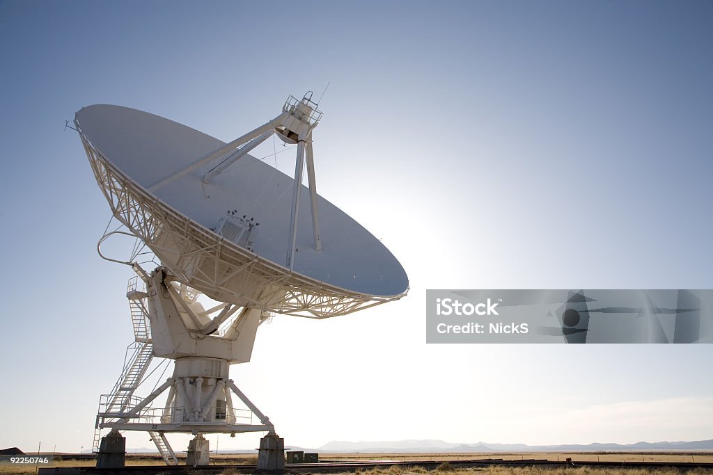 Array-VLA TELEVISIÓN VÍA SATÉLITE - Foto de stock de Antena - Aparato de telecomunicación libre de derechos