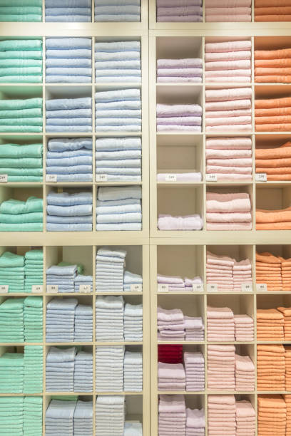 istock Towels neatly placed on the shelf 922513112