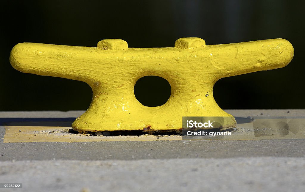 黄色の綱止め - カラー画像のロイヤリティフリーストックフォト