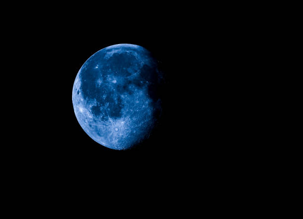 istock High contrast Waning gibbous moon 922526698