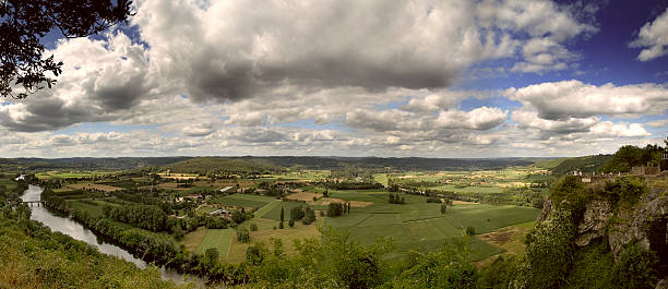 istock Massive Panarama of the beautiful Dordogne Valley 92252993