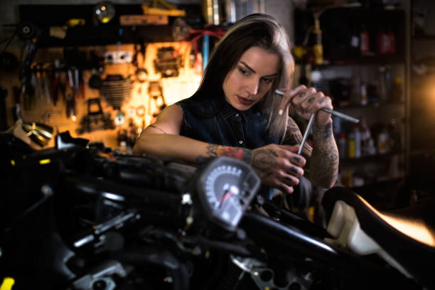 istock Motorcycle repair shop 922530260
