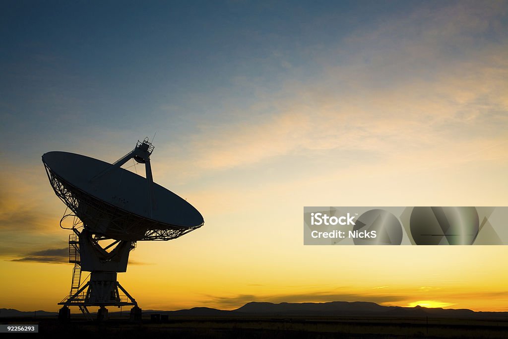 VLA gamme-Satellite - Photo de Antenne individuelle libre de droits