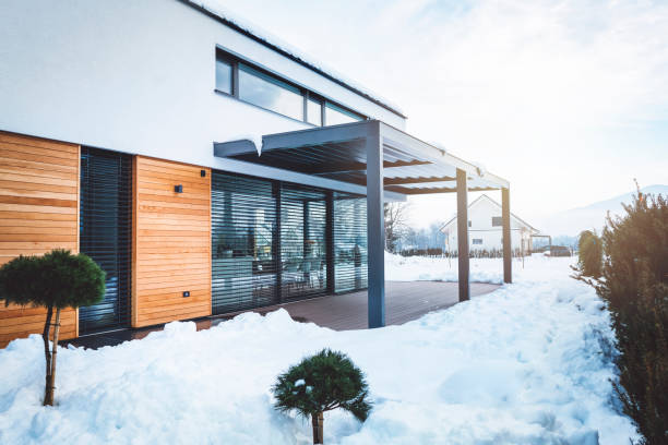 istock Modern building with hard top pergola over the patio 922565308