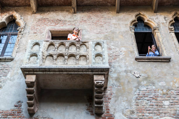 verona, italia - capulet fotografías e imágenes de stock