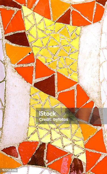 Mosaici Di Piastrelle - Fotografie stock e altre immagini di Ambientazione esterna - Ambientazione esterna, Antoni Gaudí, Architettura