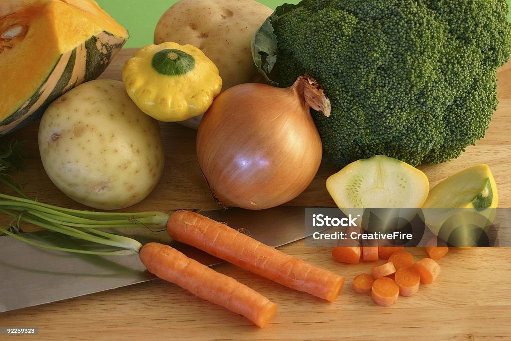 Légumes frais et le couteau - Photo de Courge libre de droits