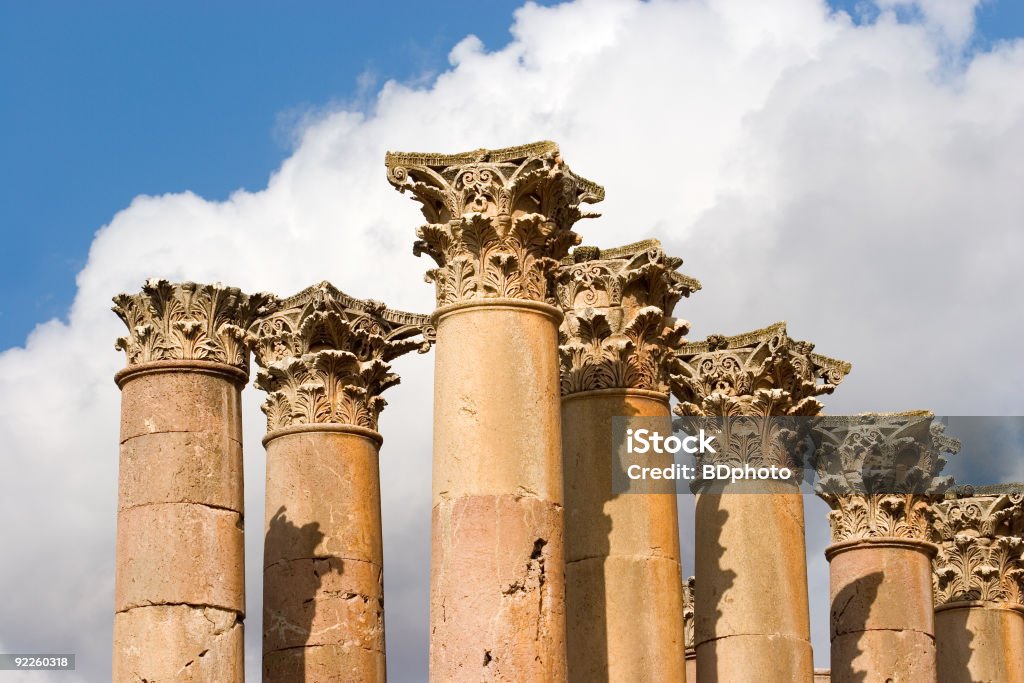 Templo de Artemis, Jerash, Jordânia - Foto de stock de Templo de Artemis - Gérasa royalty-free