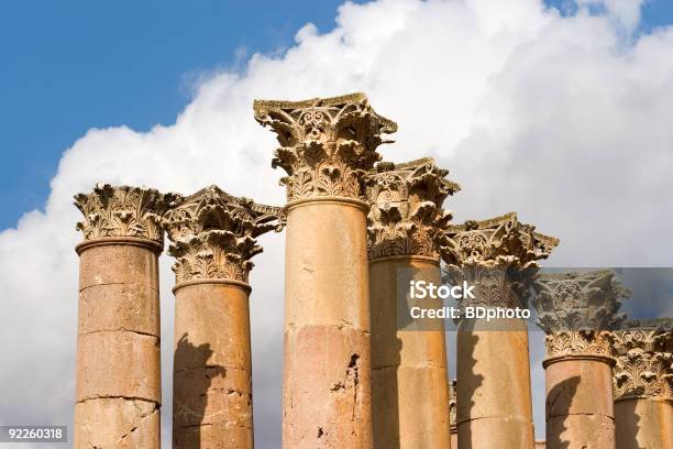 Foto de Templo De Artemis Jerash Jordânia e mais fotos de stock de Templo de Artemis - Gérasa - Templo de Artemis - Gérasa, Arcaico, Arqueologia