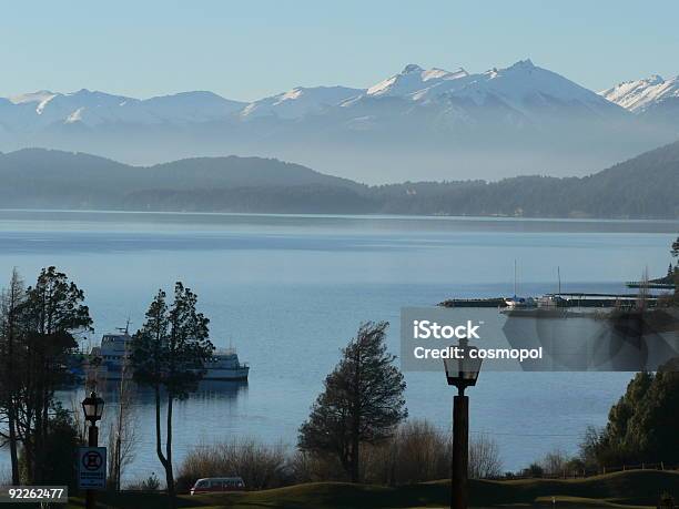 Nahual Huapi Lago Patagônia - Fotografias de stock e mais imagens de Ao Ar Livre - Ao Ar Livre, Argentina, Azul