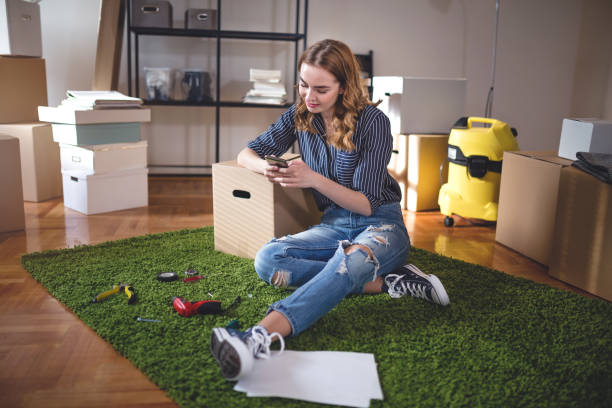 istock Cute girl at her new home 922632838