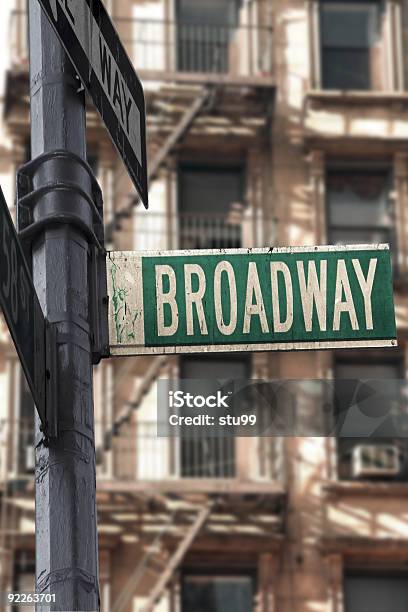Broadway Znak - zdjęcia stockowe i więcej obrazów Broadway - Manhattan - Broadway - Manhattan, Musical, Kino