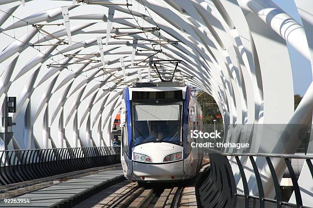 Hochbahn Stockfoto und mehr Bilder von Raupe - Raupe, Tunnel, Architektur