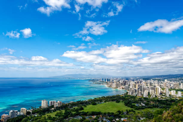 istock Hawaii Waikiki by the sea 922645582