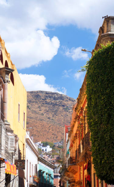 istock Facades Guanajuato Street 922646214