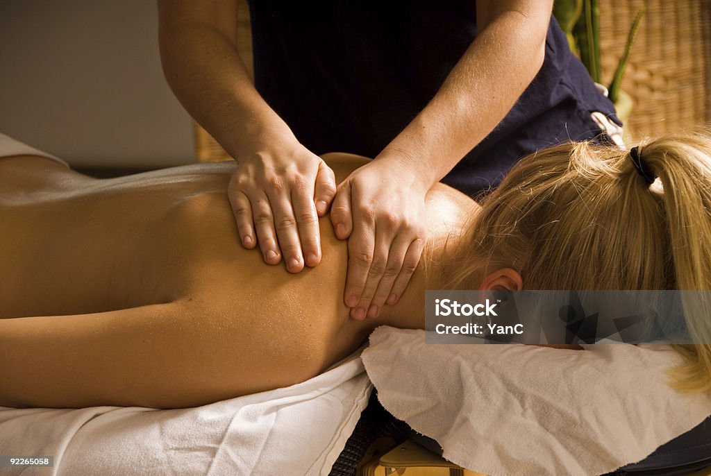 Shoulder massage - Lizenzfrei Alternative Behandlungsmethode Stock-Foto